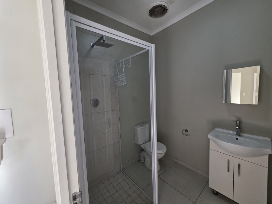 5 Bedroom Property for Sale in Beacon Bay North Eastern Cape